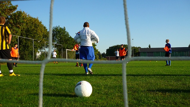 到詹眉二人 到詹眉二人
